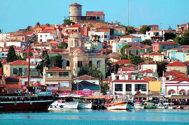Günübirlik Cunda Adası, Sarımsaklı Plajı ve Aşıklar Şelalesi (Yüzme Molalı)